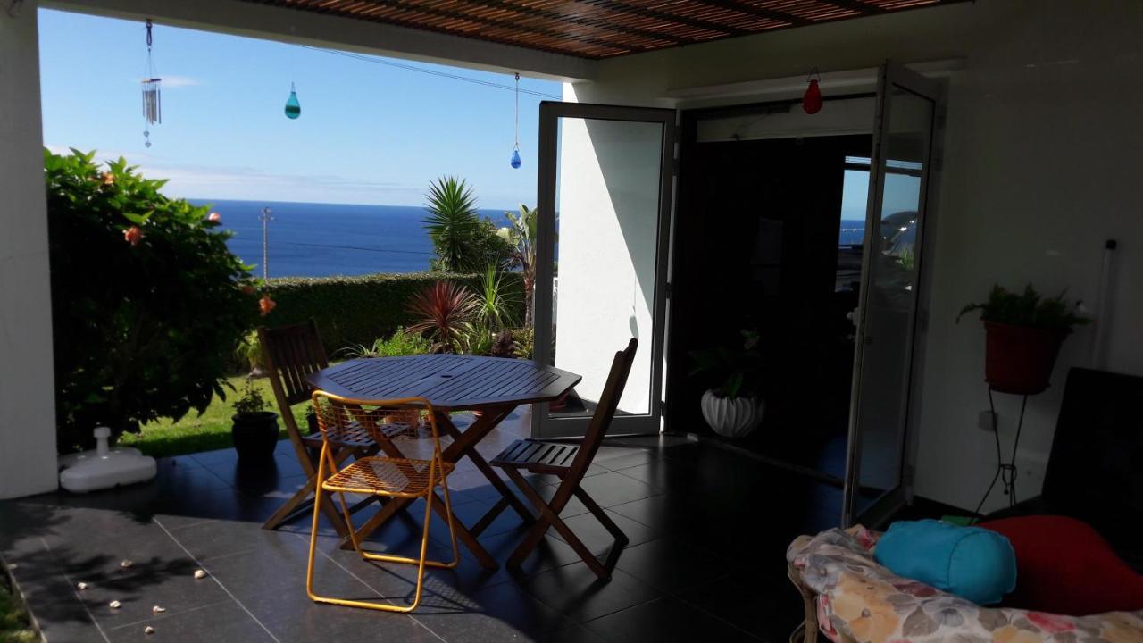 Casa da Ribeira Bed & Breakfast Lajes do Pico Bagian luar foto